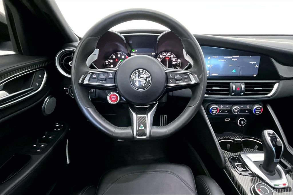 Used 2023 Alfa Romeo Giulia Quadrifoglio RWD image 6