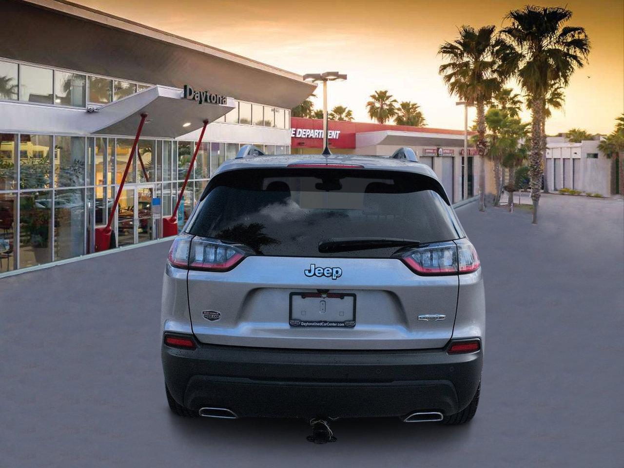 Used 2021 Jeep Cherokee Latitude Lux FWD image 4