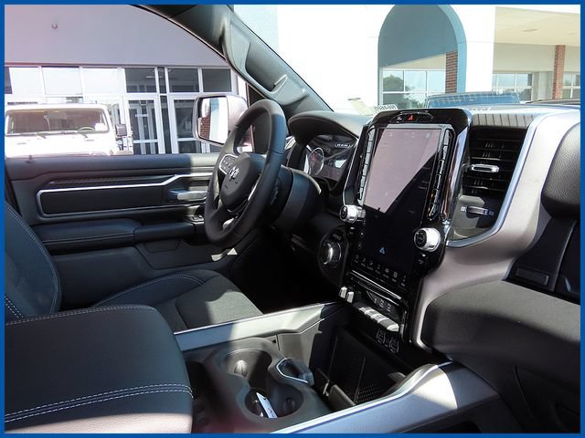New 2026 RAM 1500 Big Horn AWD/4WD image 10