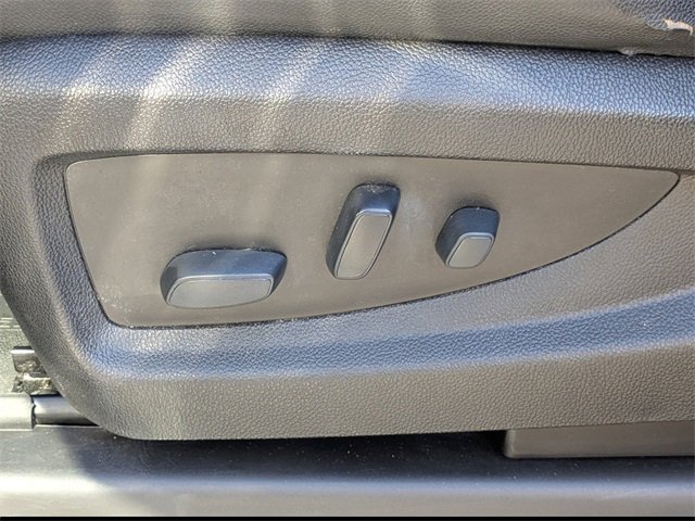 Used 2017 GMC Yukon SLT w/ Open Road Package image 22