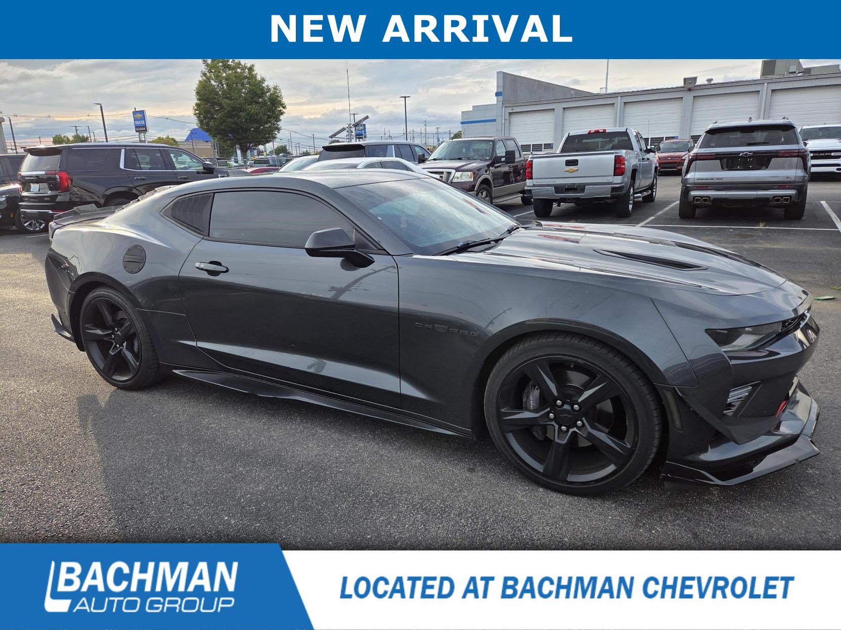 Used 2017 Chevrolet Camaro SS RWD image 2