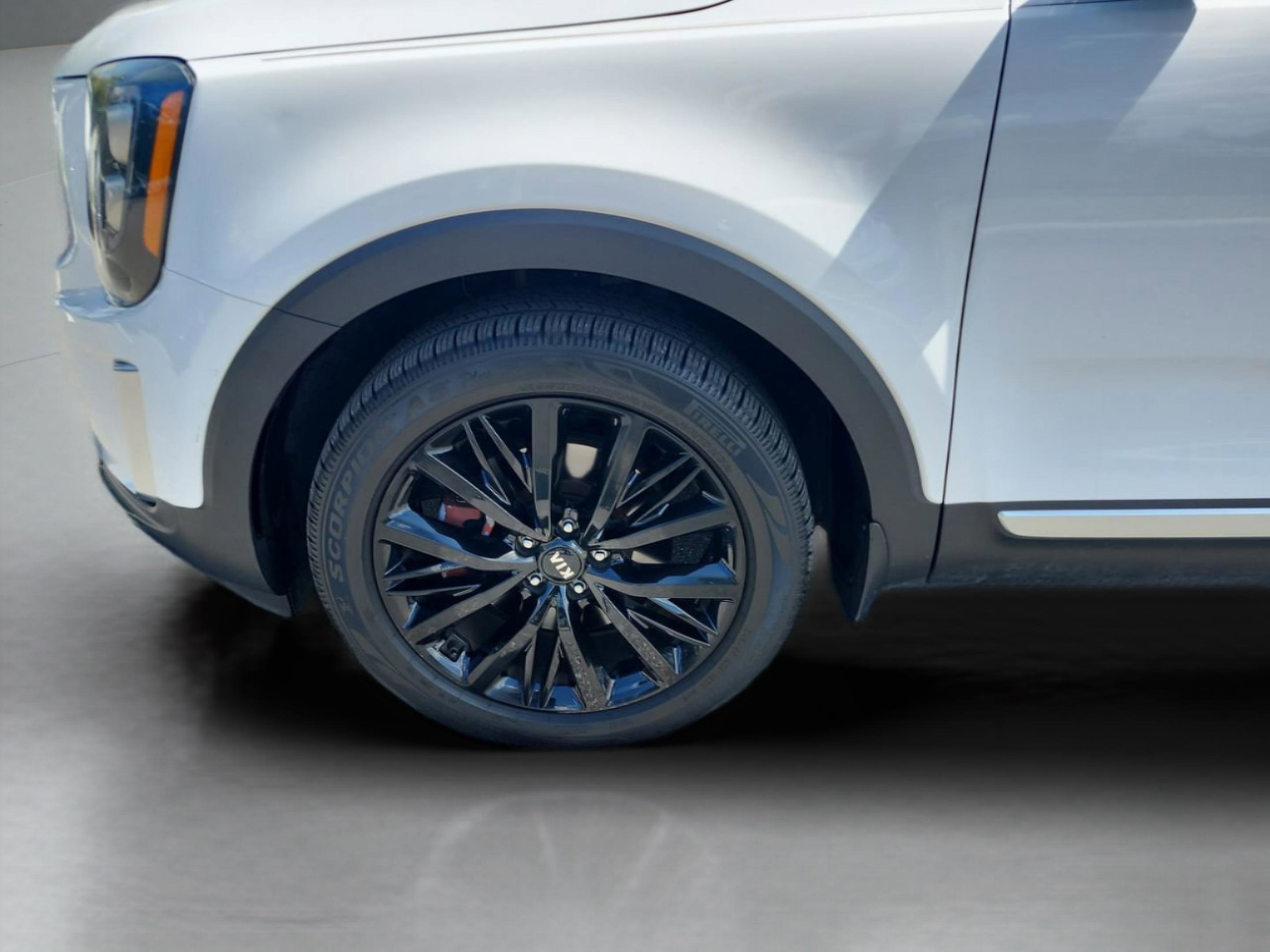 Used 2021 Kia Telluride SX w/ SX Prestige Package image 25