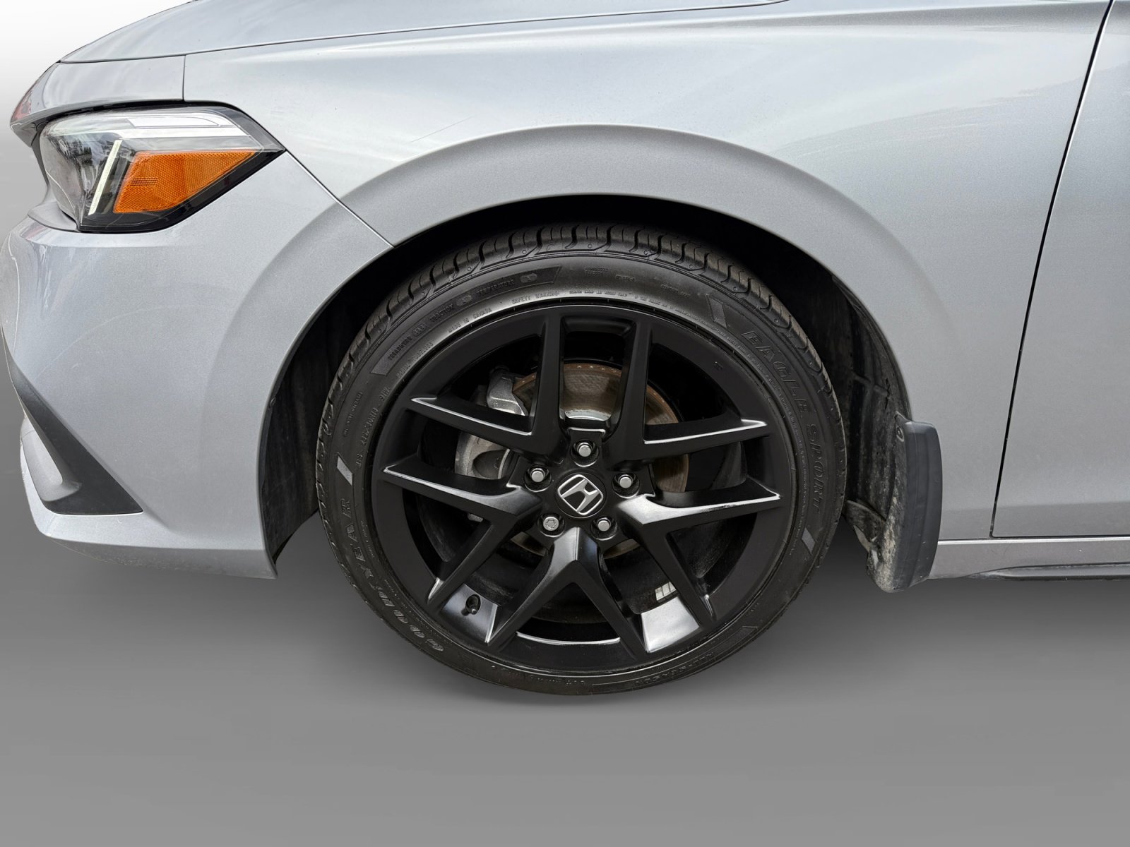 Used 2023 Honda Civic Sport image 9