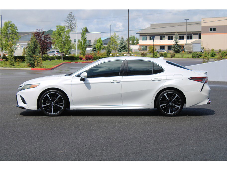 Used 2019 Toyota Camry XSE FWD image 2