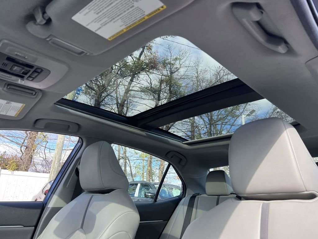 Used 2023 Toyota Camry XSE image 13