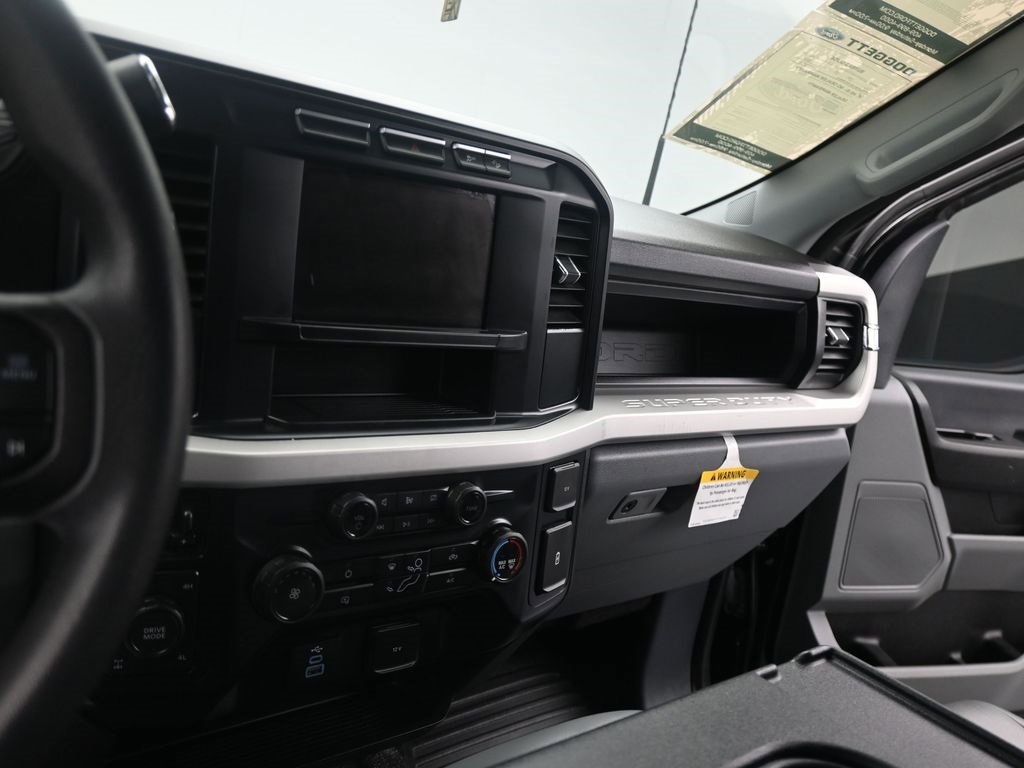 Used 2024 Ford F350 XL w/ FX4 Off-Road Package image 3