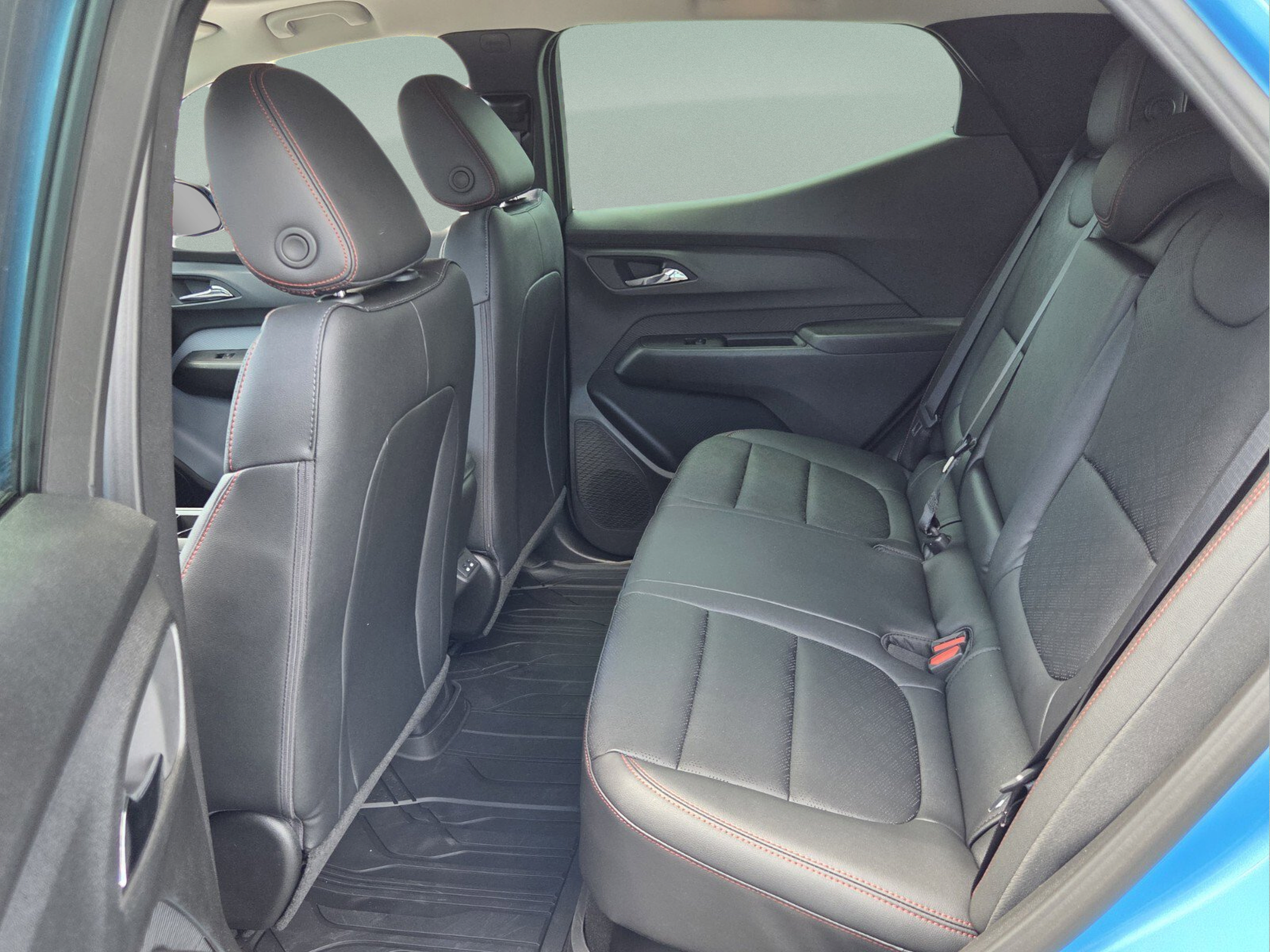New 2027 Chevrolet Bolt RS w/ Technology Package FWD image 10