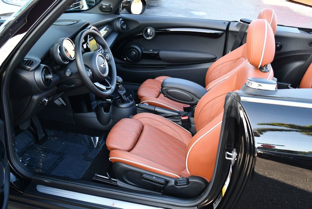 Used 2018 MINI Cooper S image 54