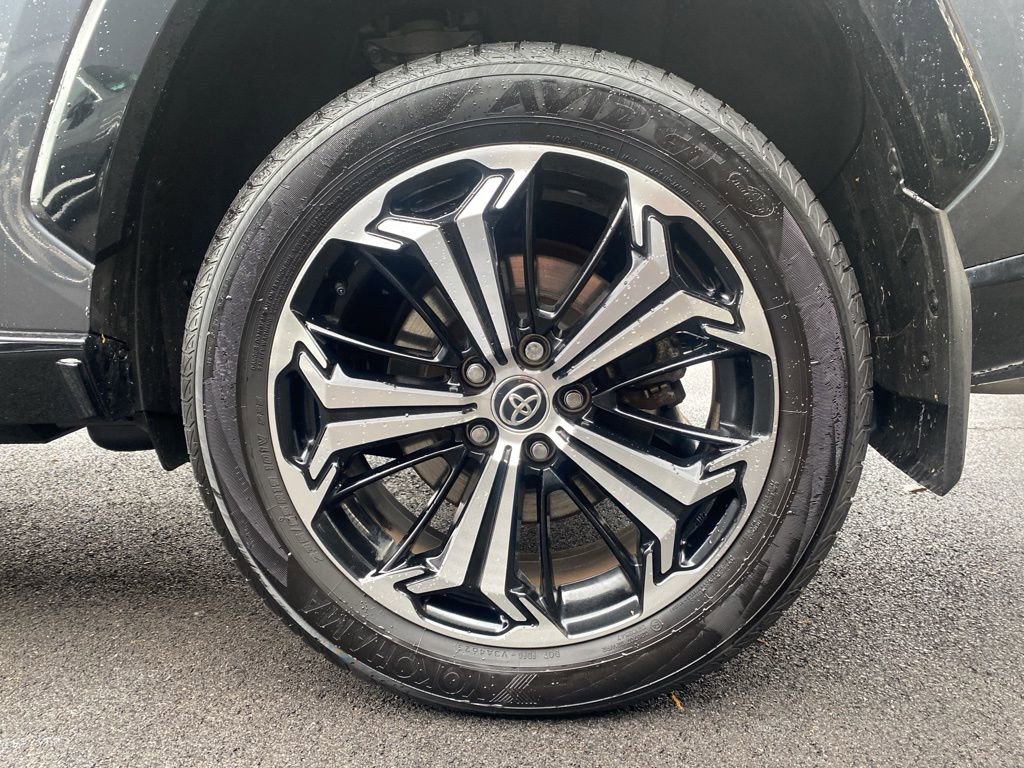 Used 2024 Toyota RAV4 XSE image 33