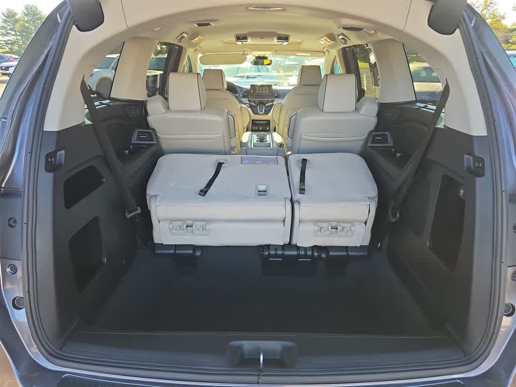 Certified 2026 Honda Odyssey Touring image 27