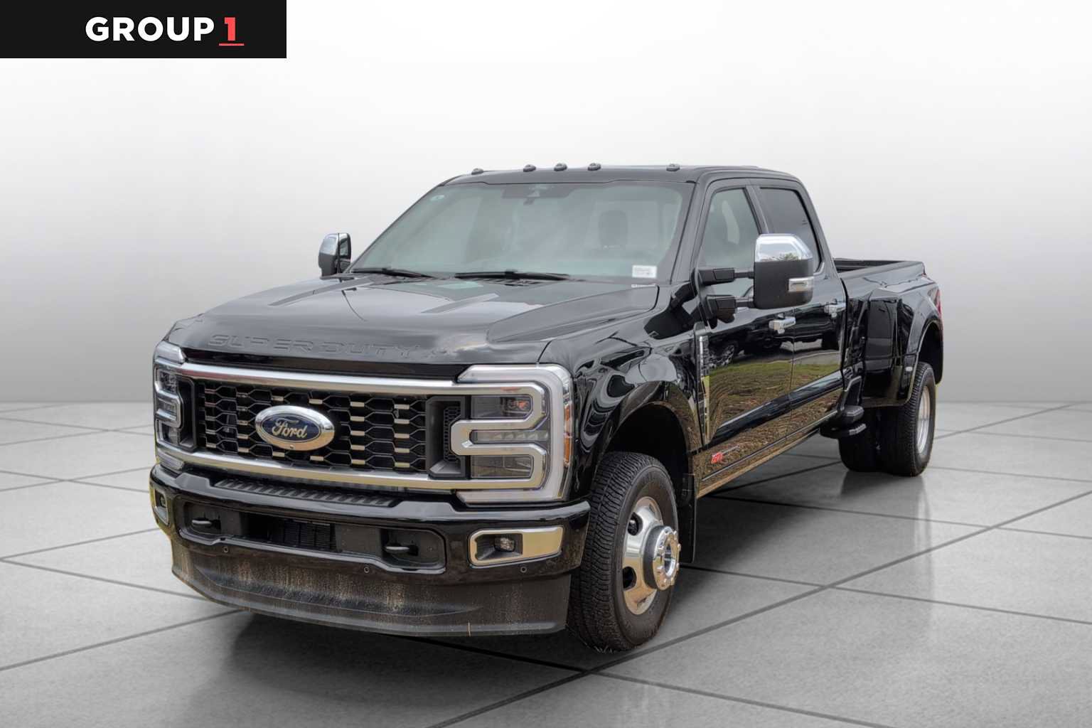 New 2025 Ford F350 Platinum w/ Platinum Plus Package