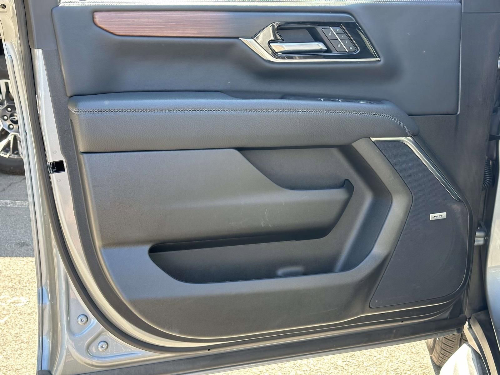 Certified 2025 GMC Yukon Denali AWD/4WD image 20
