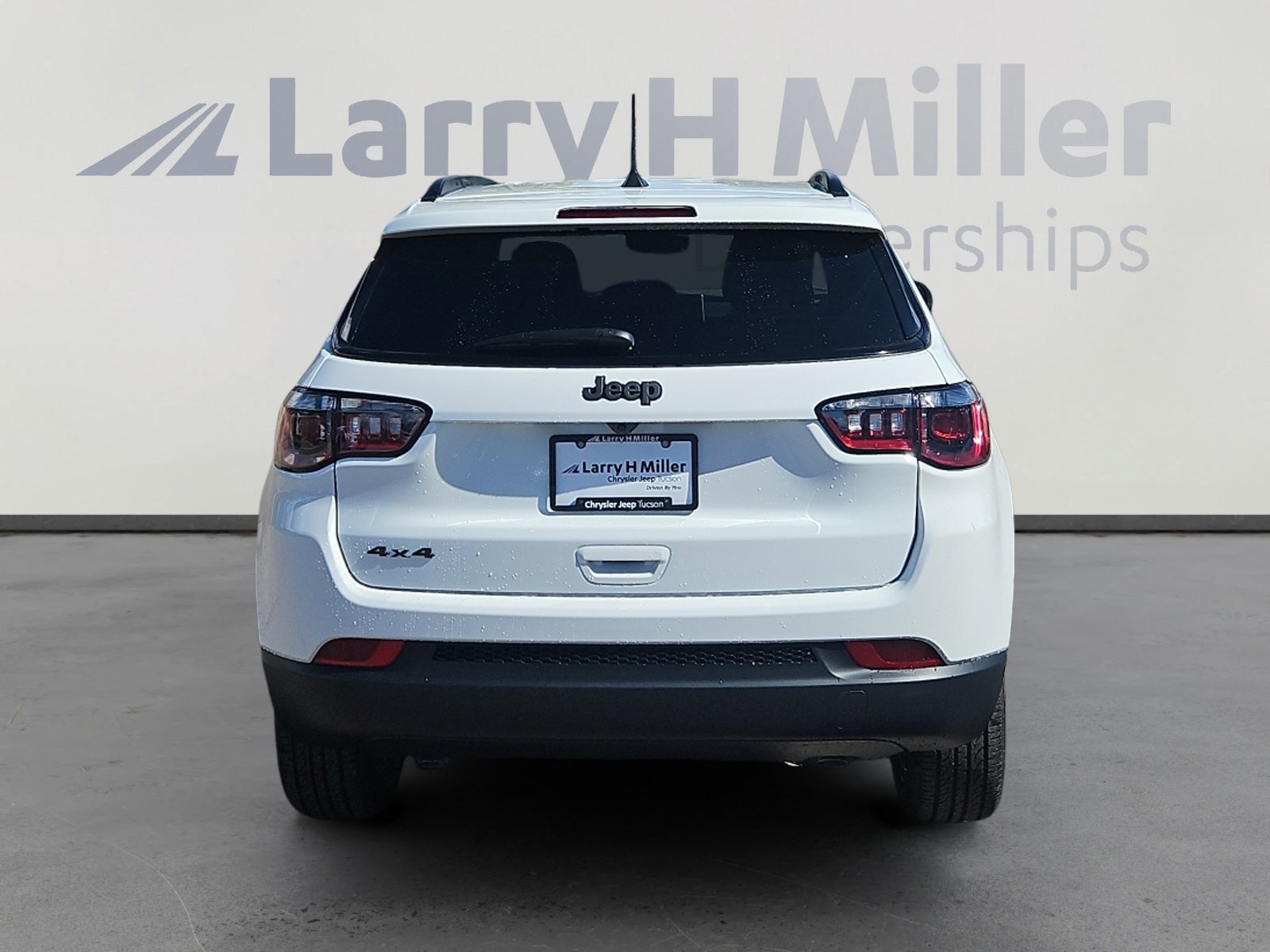 New 2026 Jeep Compass Latitude image 4