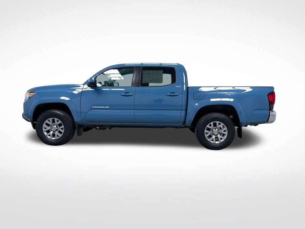 Used 2019 Toyota Tacoma SR5 AWD/4WD image 11