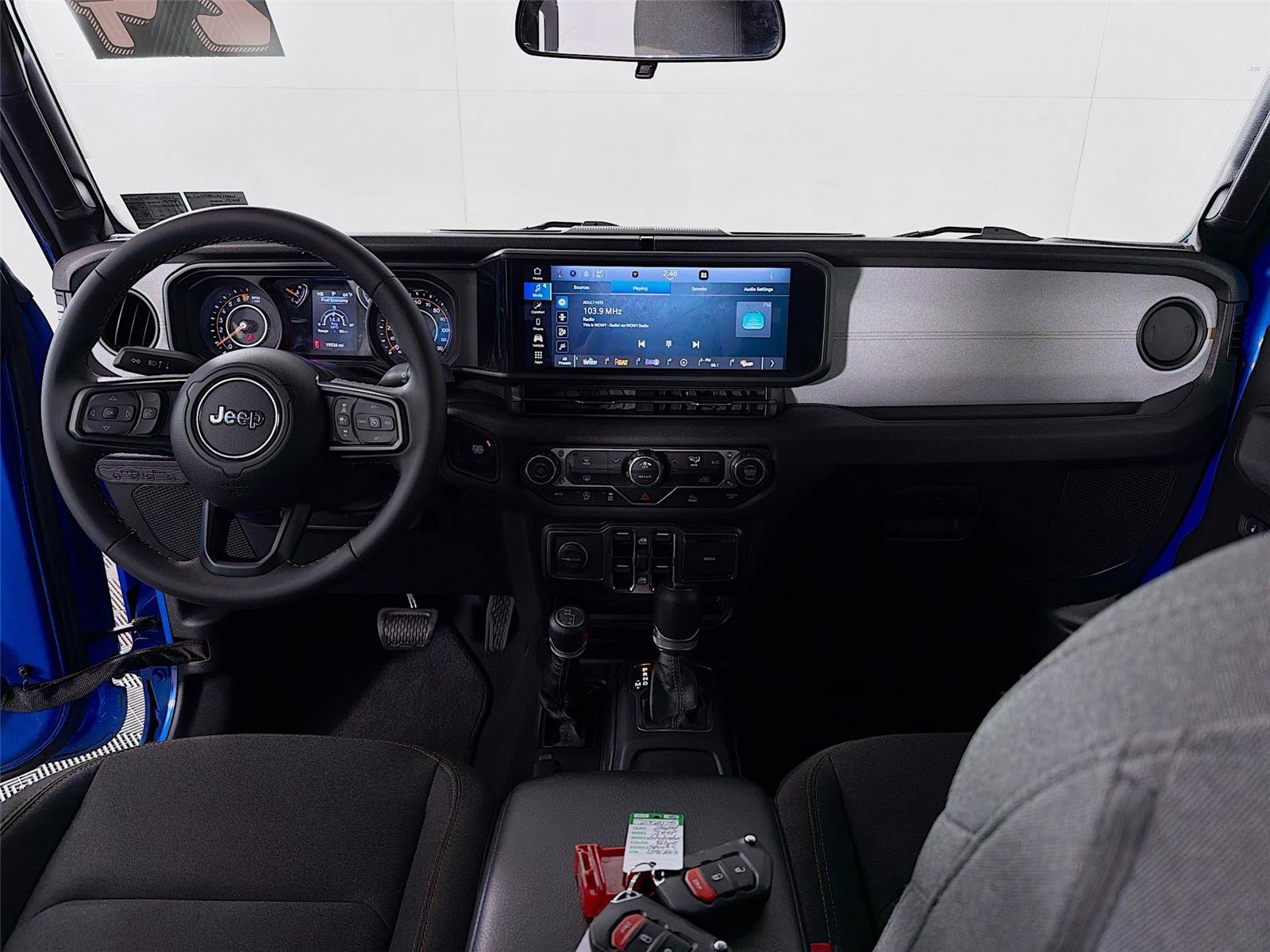 Used 2024 Jeep Gladiator Sport image 21