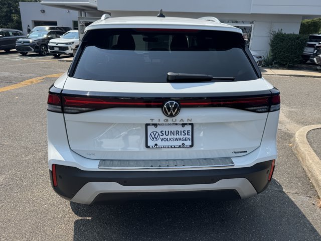 Used 2026 Volkswagen Tiguan SE AWD/4WD image 5