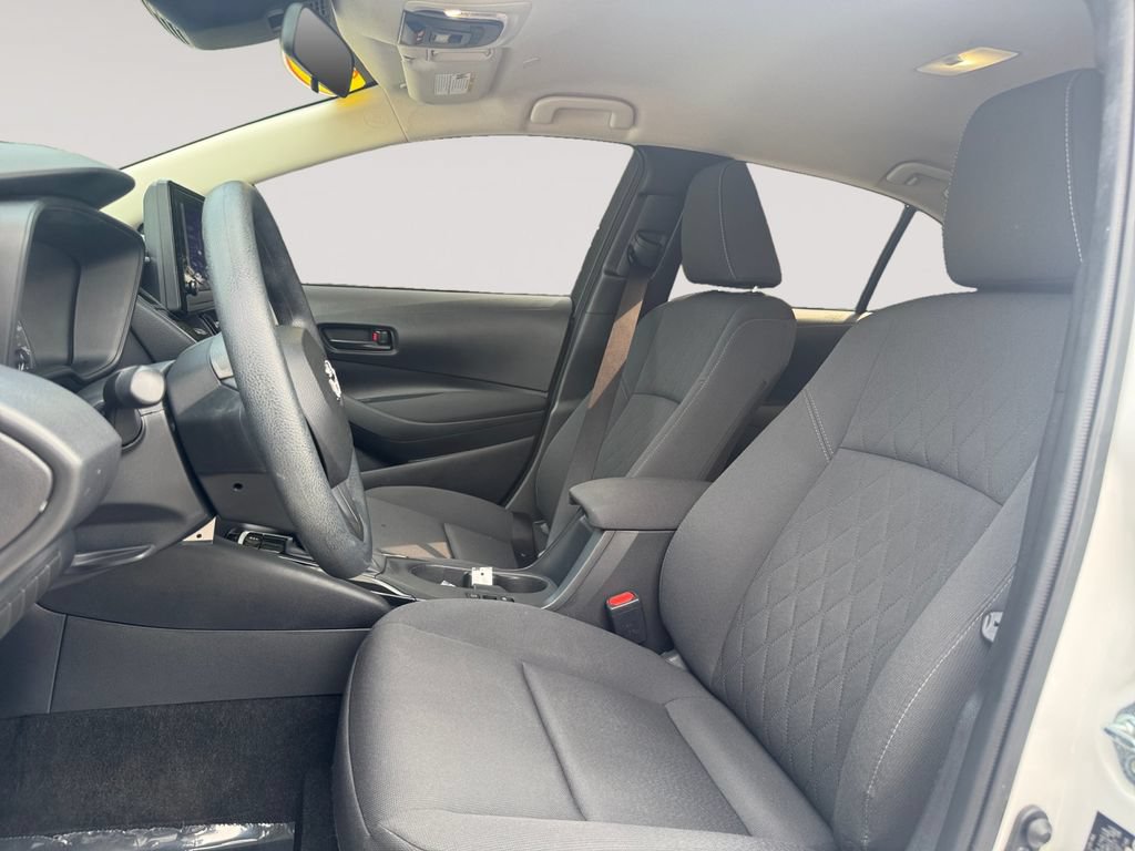 Used 2023 Toyota Corolla LE FWD image 9