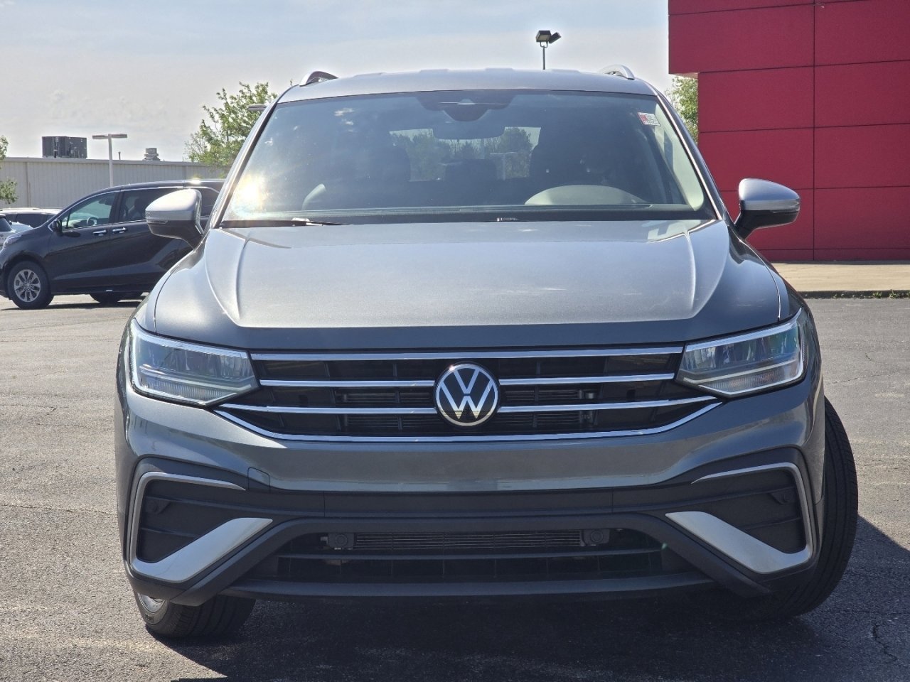 Used 2024 Volkswagen Tiguan Wolfsburg Edition FWD image 9