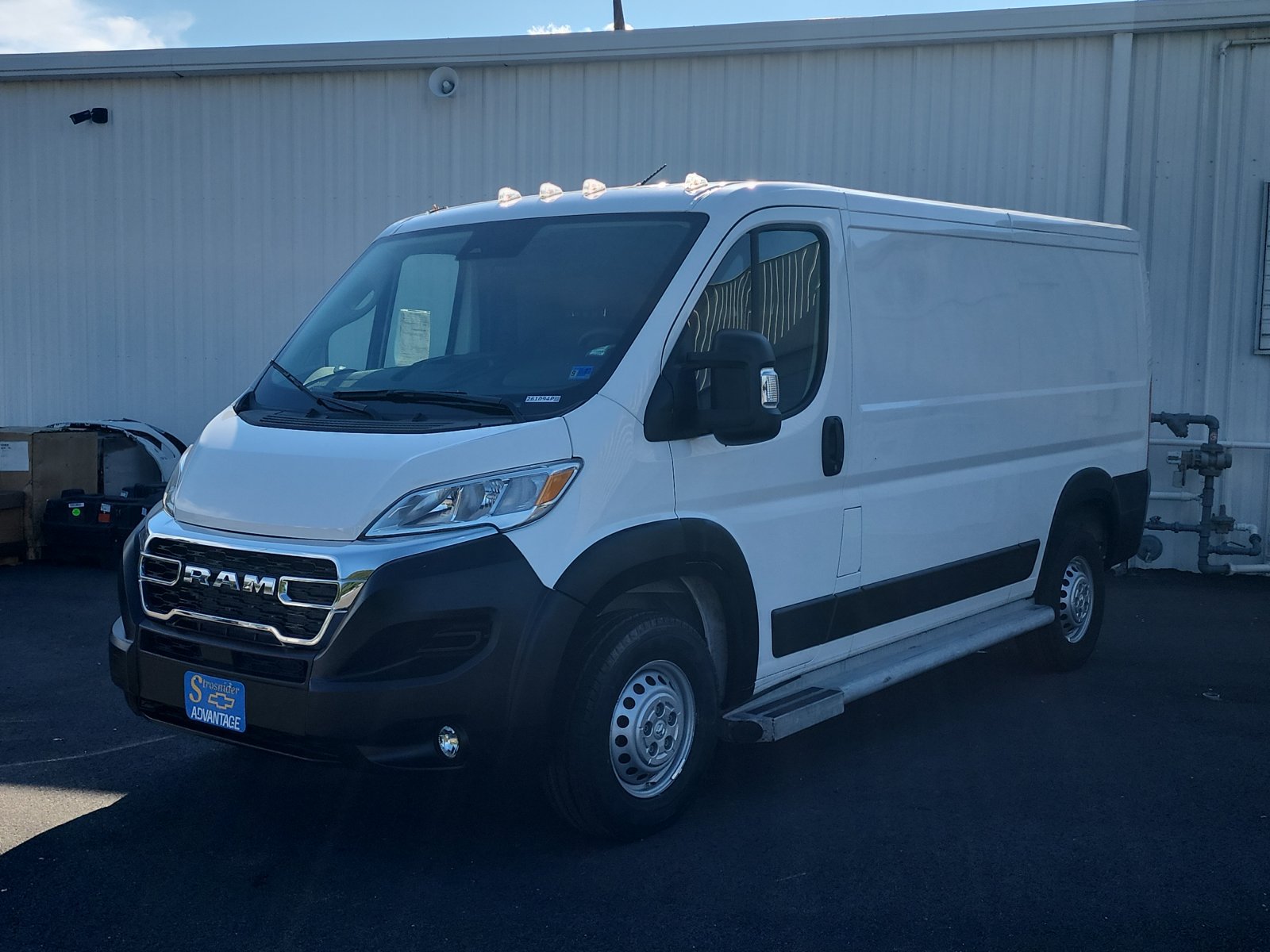 Used 2025 RAM ProMaster 2500 w/ U-Haul Equipment Group FWD image 1