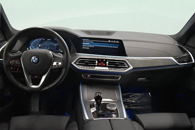 Used 2022 BMW X5 xDrive45e image 5