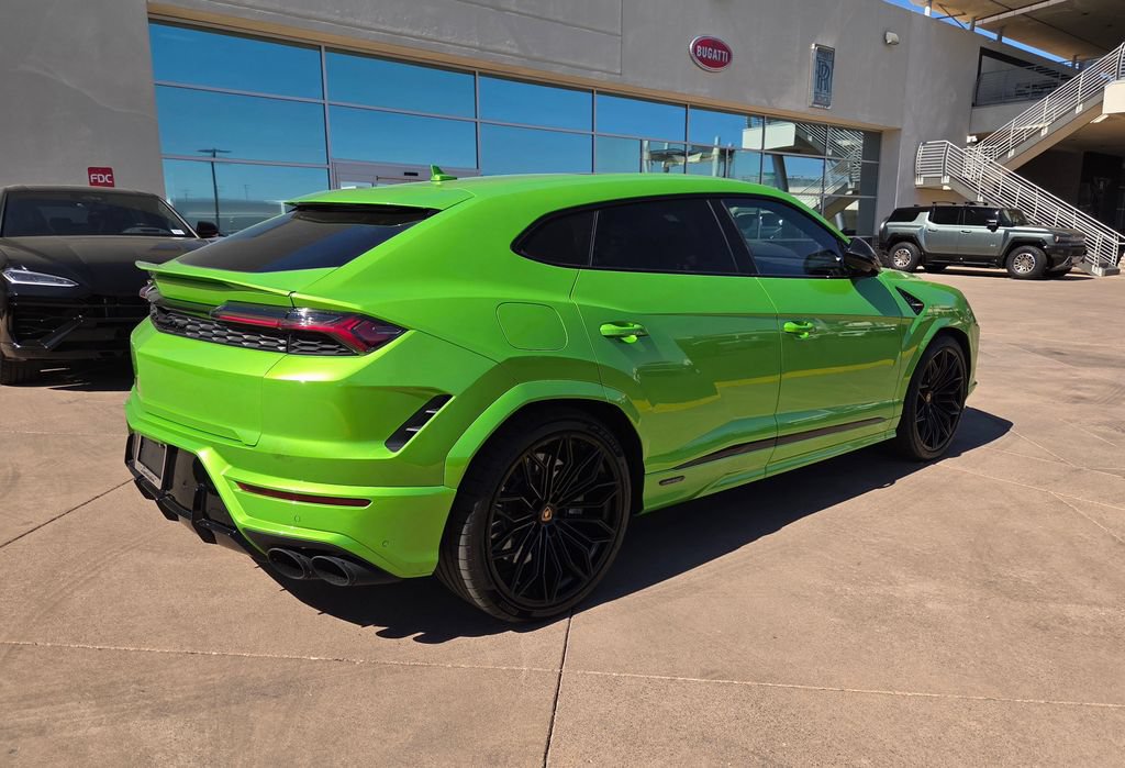 Used 2025 Lamborghini Urus SE AWD/4WD image 10