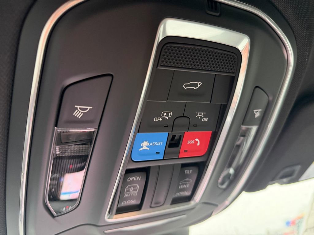 New 2026 Jeep Grand Cherokee Laredo image 21