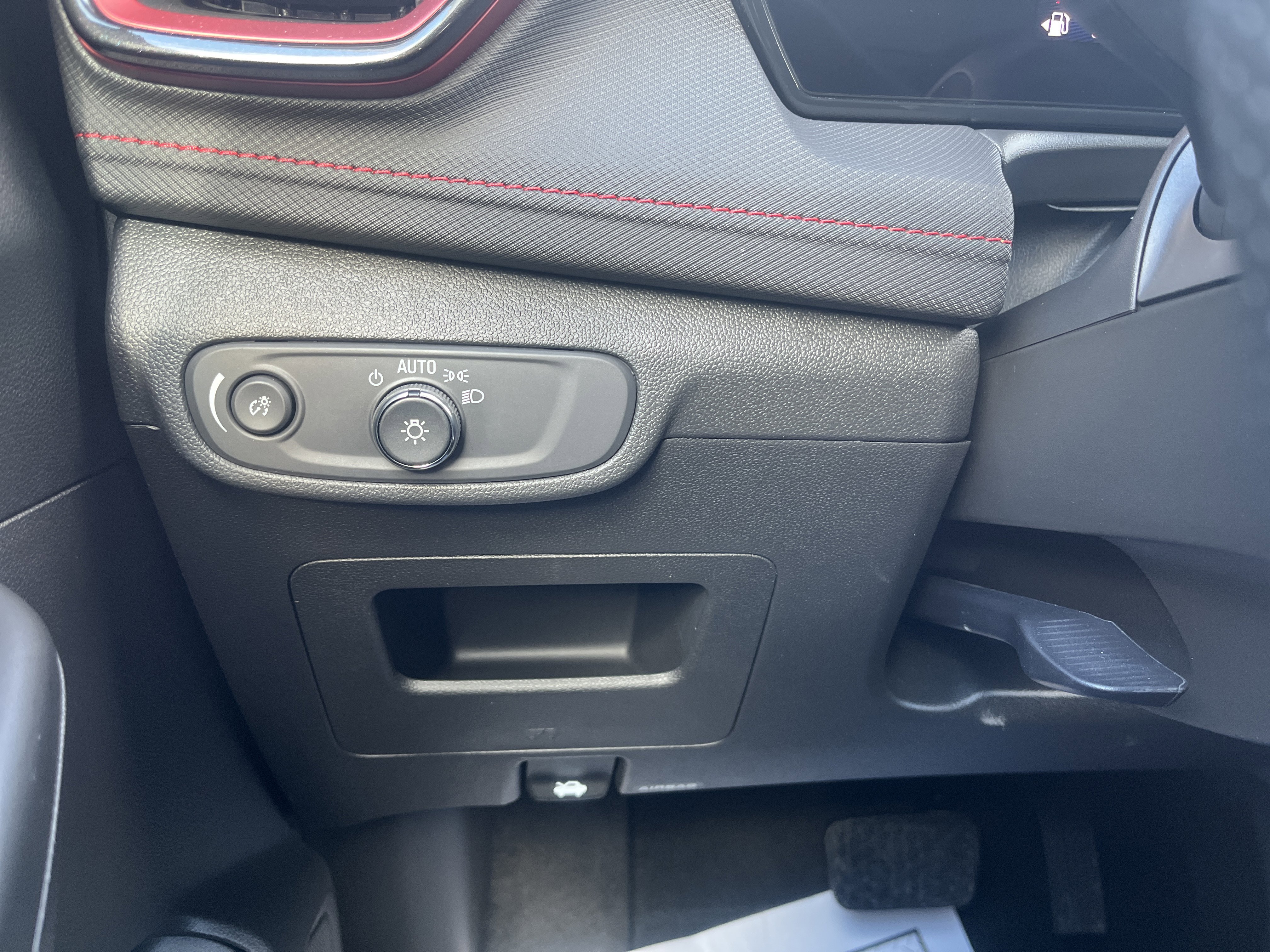 Used 2026 Chevrolet TrailBlazer RS w/ Convenience Package image 22