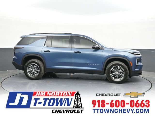 New 2026 Chevrolet Traverse LT w/ Driver Confidence Package