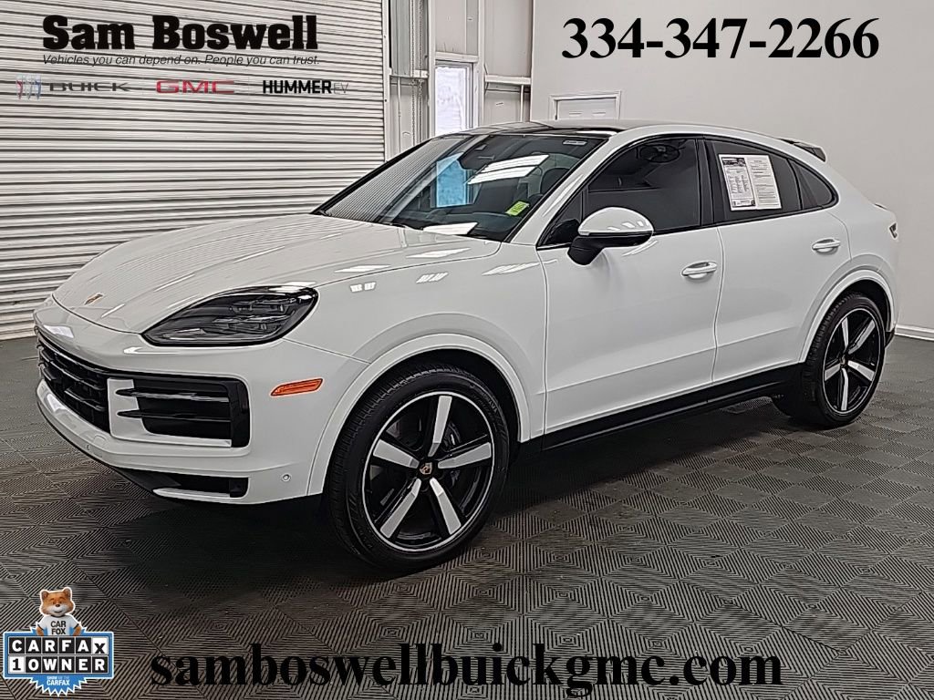 Used 2025 Porsche Cayenne Coupe image 4