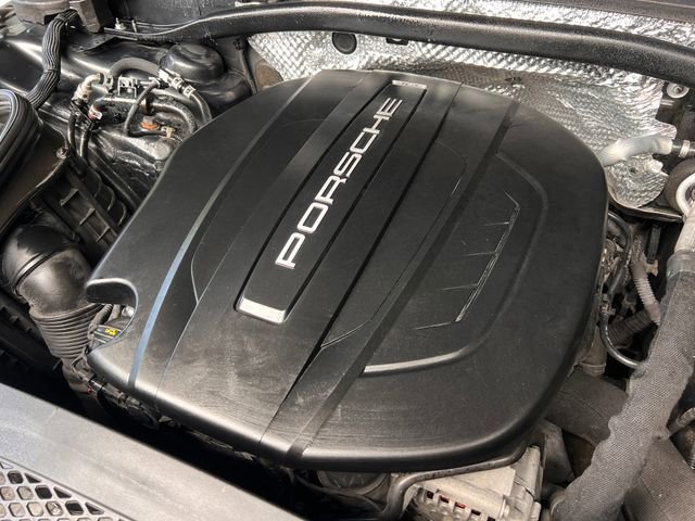 Used 2019 Porsche Macan AWD/4WD image 34