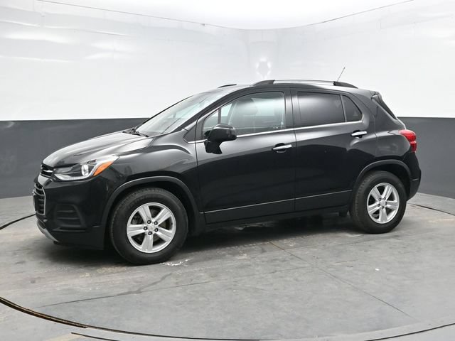 Used 2020 Chevrolet Trax LT w/ LT Convenience Package FWD image 3