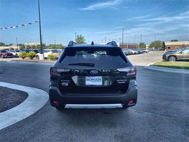 New 2025 Subaru Outback Touring w/ Popular Package #2 image 4
