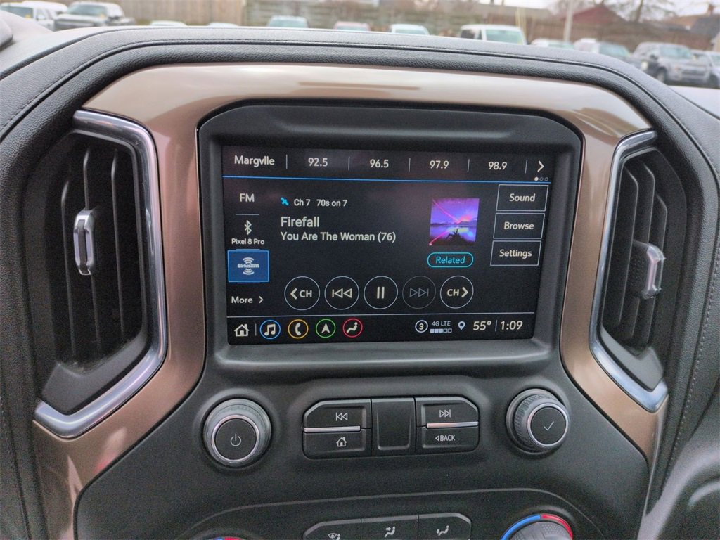 Used 2022 Chevrolet Silverado 1500 High Country w/ Technology Package image 24