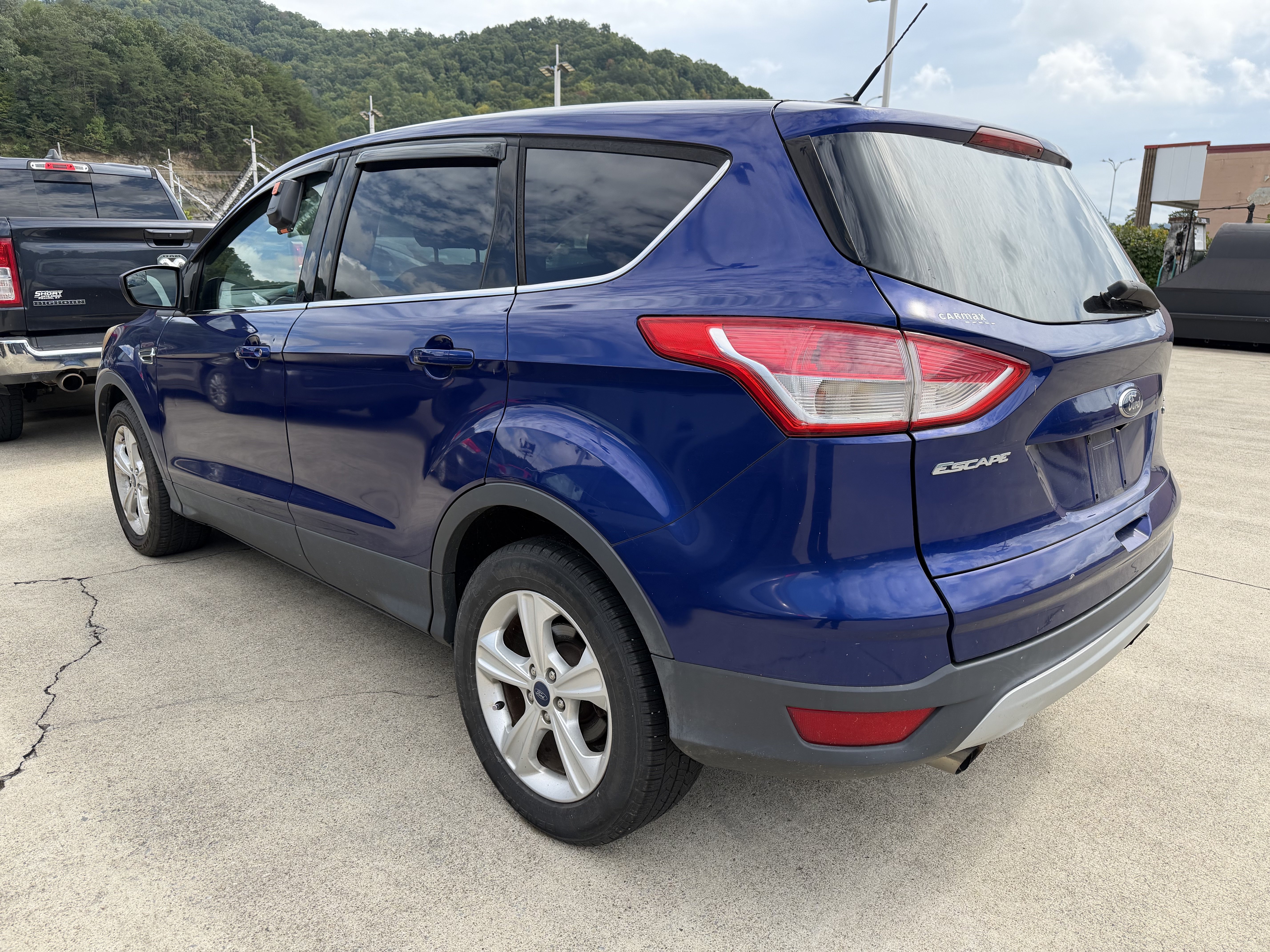 Used 2016 Ford Escape SE AWD/4WD image 5