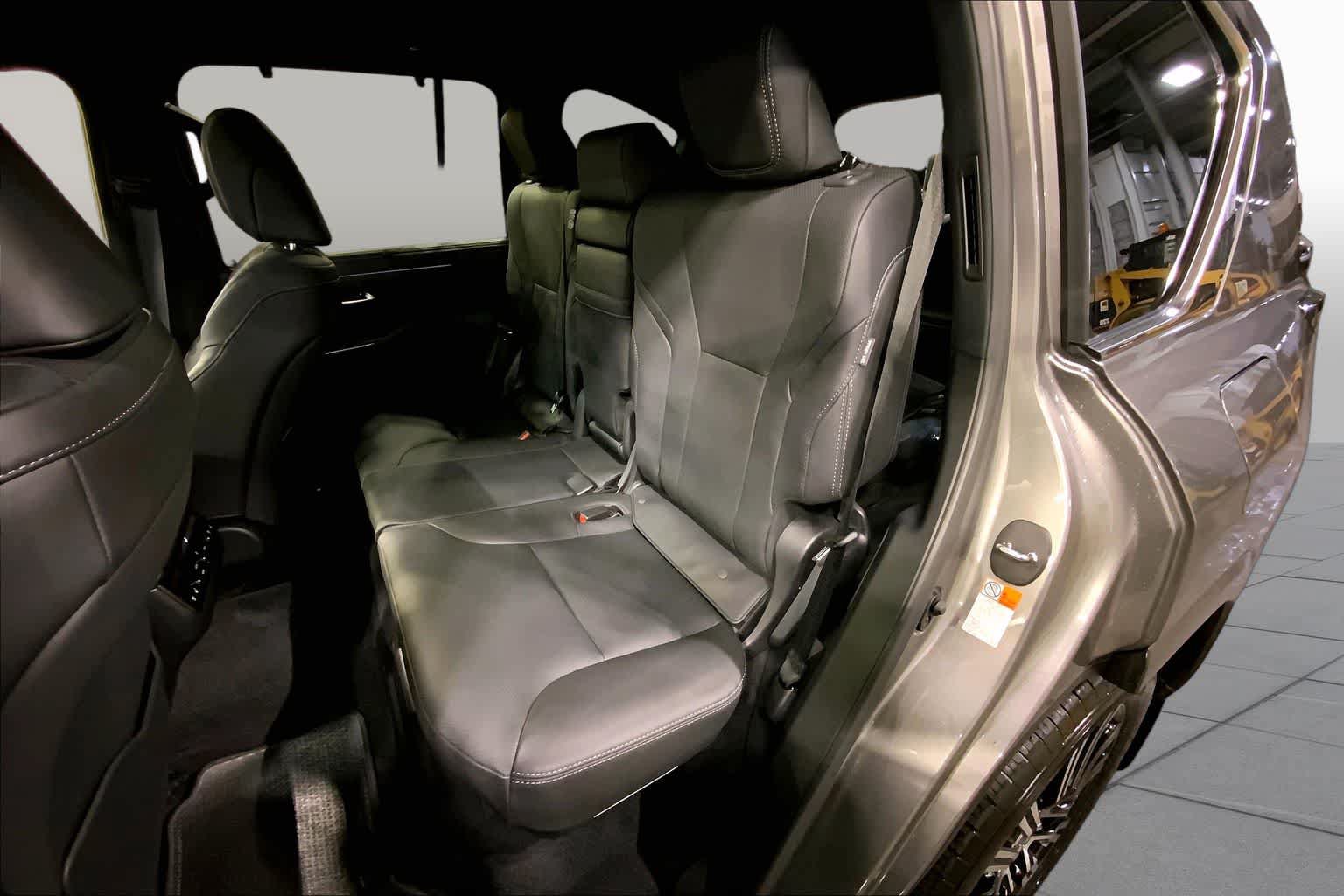 New 2026 Lexus LX 600 4WD w/ Luxury Package image 21
