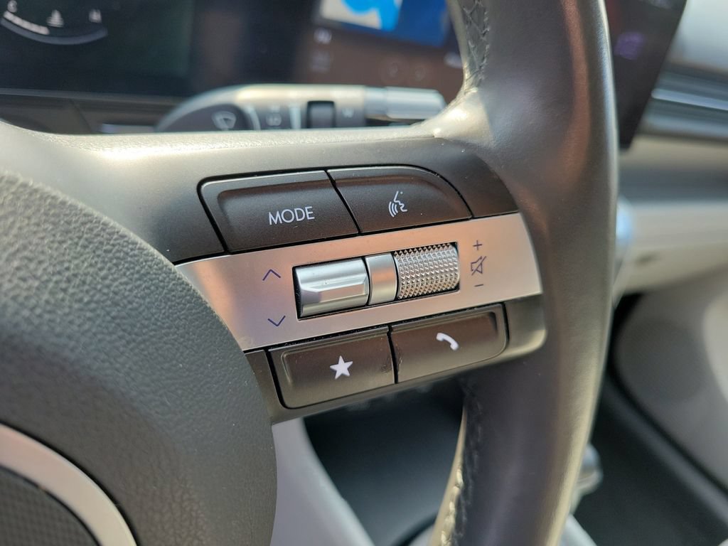 Used 2024 Hyundai Kona SEL AWD/4WD image 27