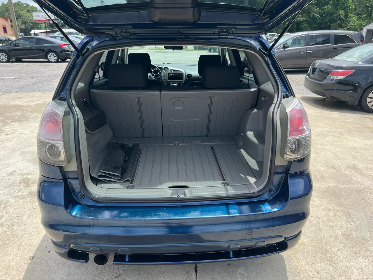 Used 2007 Toyota Matrix FWD image 7