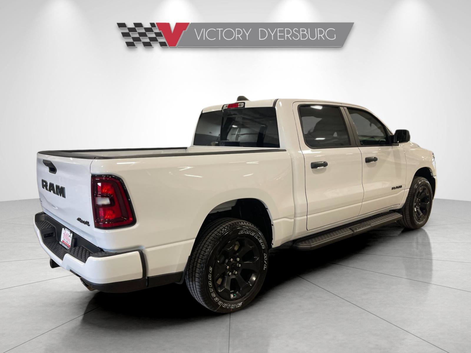 New 2026 RAM 1500 Express AWD/4WD image 4