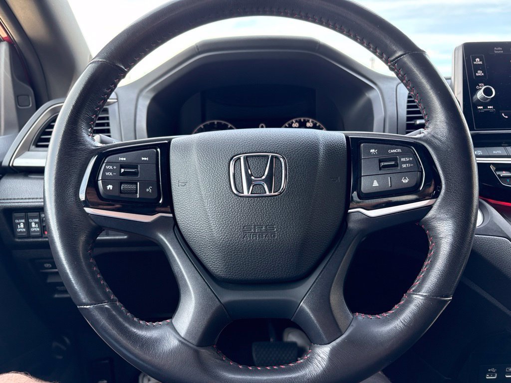 Used 2025 Honda Odyssey Sport-L image 16