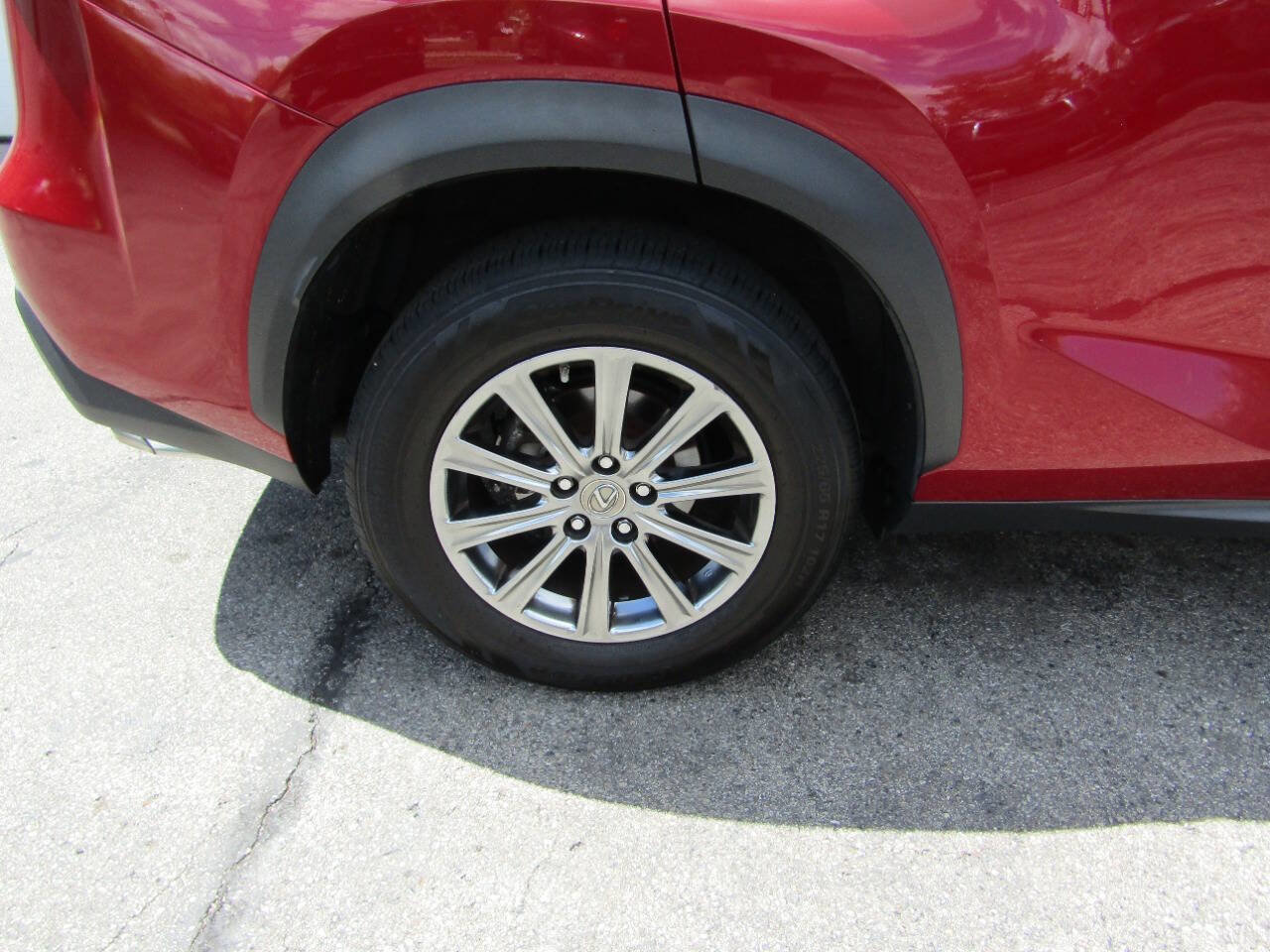 Used 2017 Lexus NX 200t FWD image 9