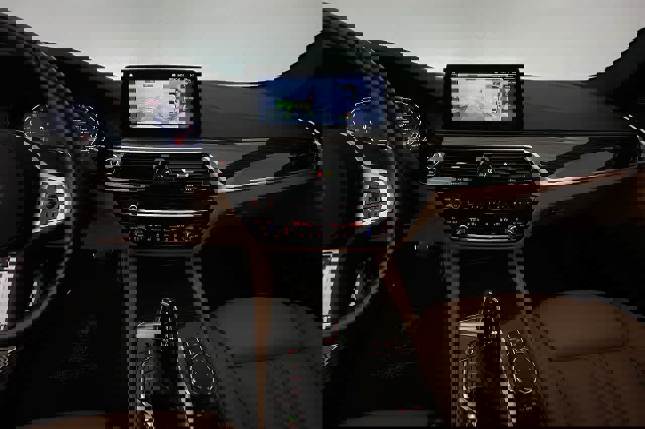 Used 2020 BMW 540i xDrive w/ M Sport Package image 15