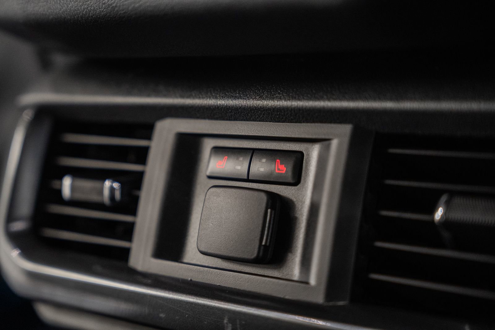 Used 2023 Ford F150 Lariat w/ Equipment Group 502A High image 35