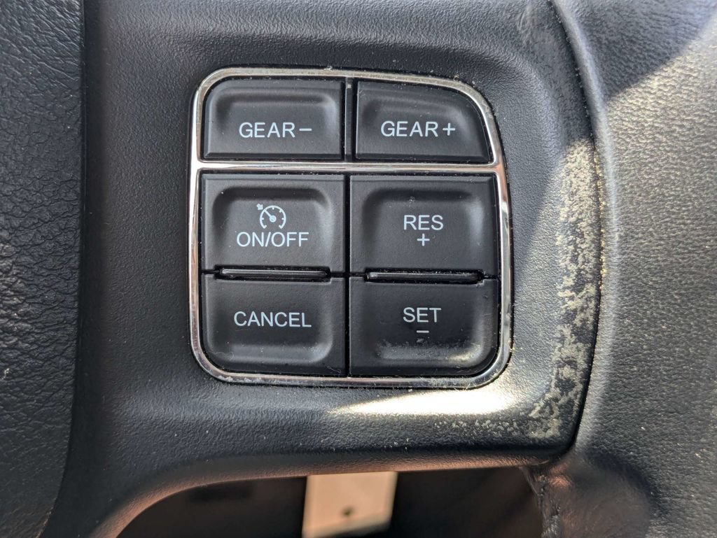 Used 2019 RAM 1500 Classic SLT w/ Luxury Group AWD/4WD image 25