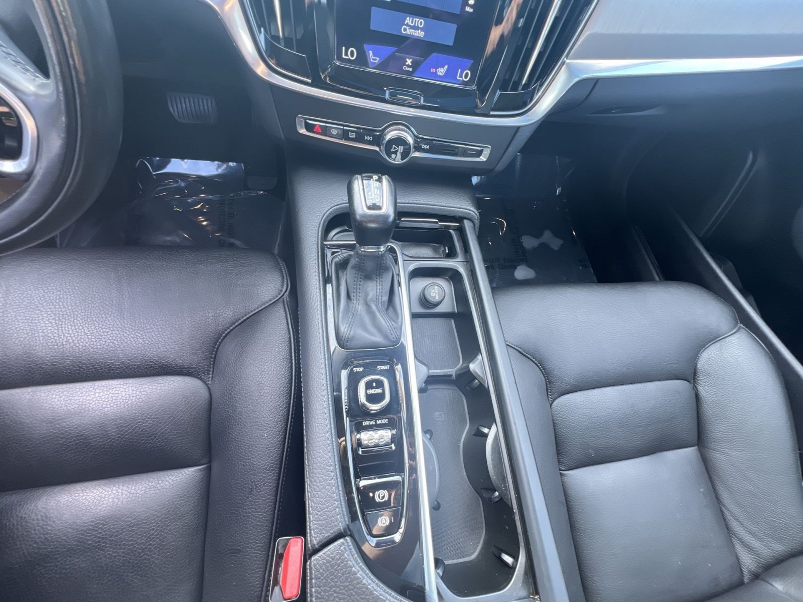 Used 2017 Volvo S90 T6 Momentum w/ Vision Package AWD/4WD image 22