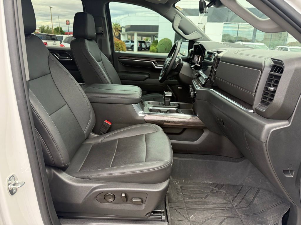 Used 2023 Chevrolet Silverado 1500 LTZ w/ Technology Package image 18