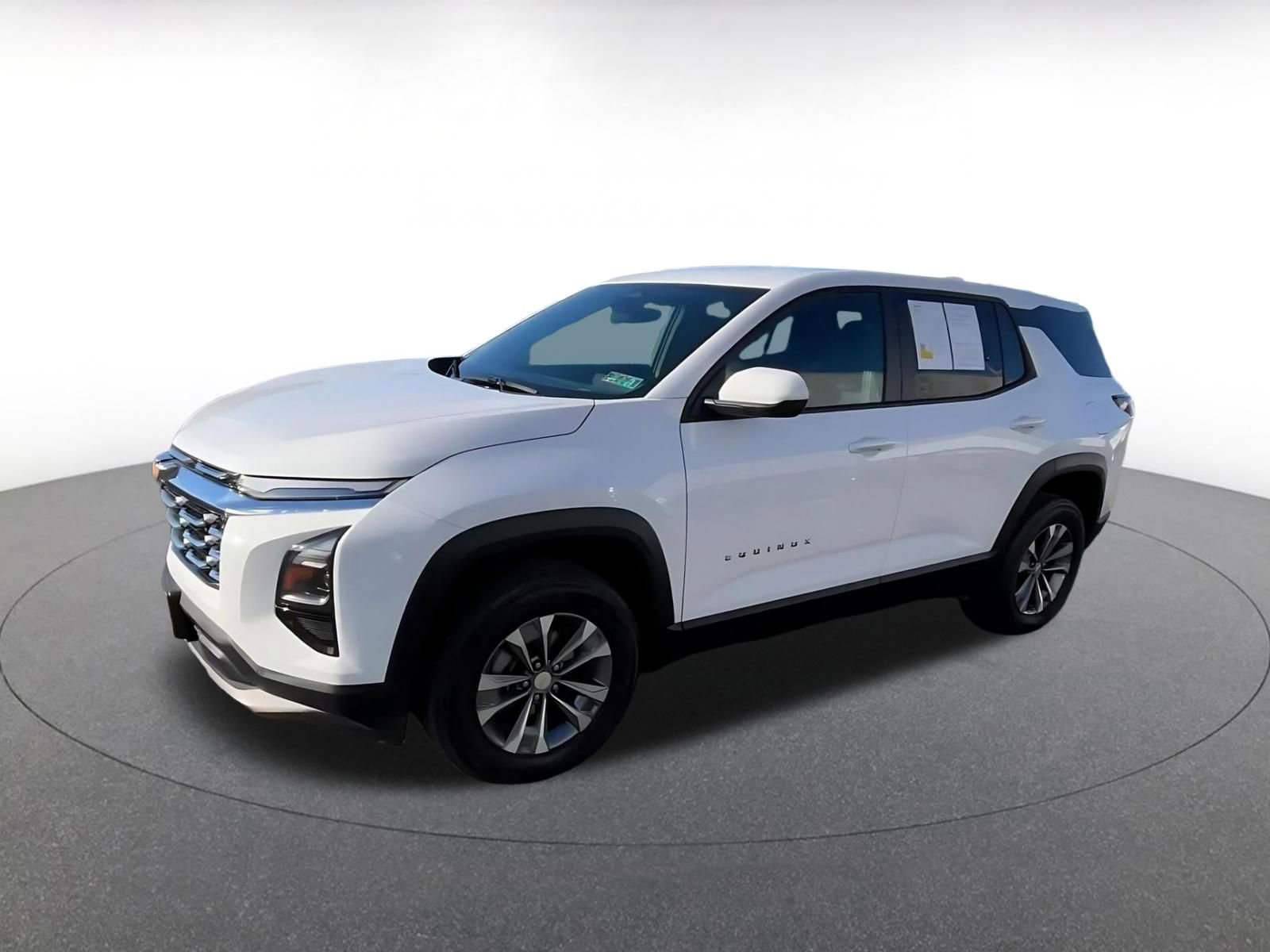 Used 2025 Chevrolet Equinox LT image 7