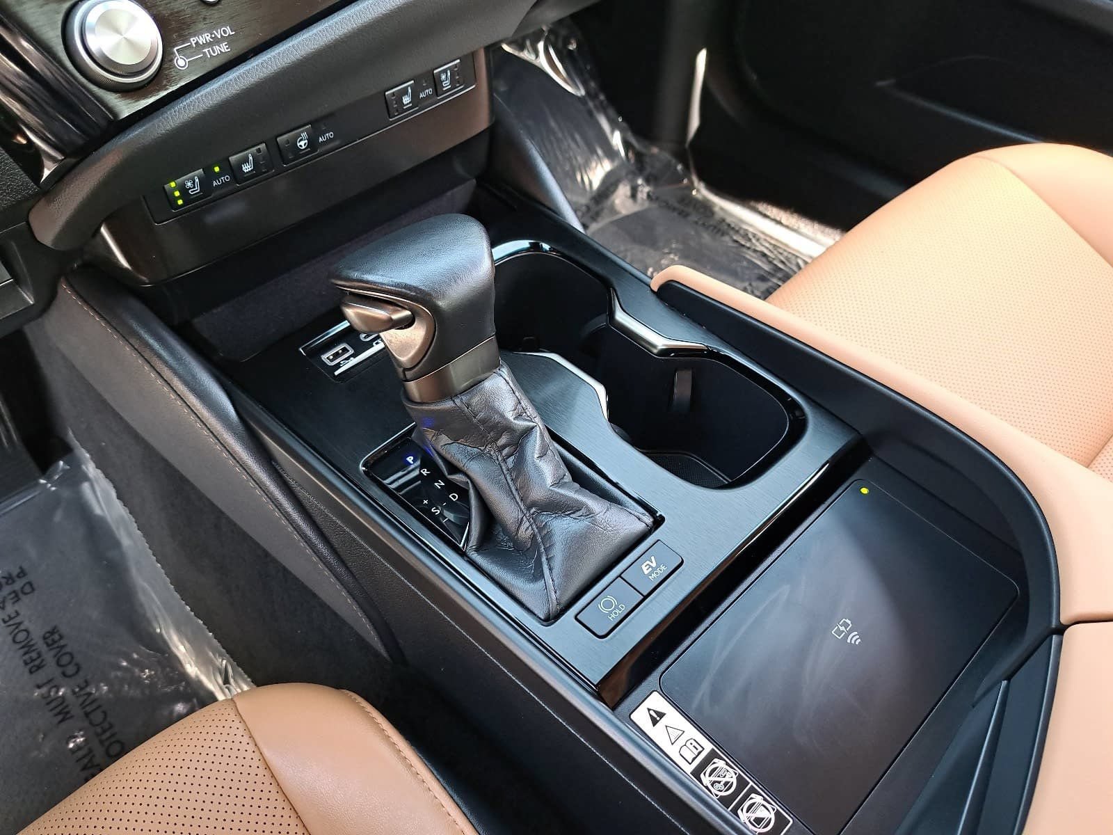Used 2024 Lexus ES 300h w/ Premium Package FWD image 26