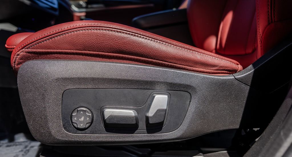 Used 2023 BMW X3 sDrive30i w/ Premium Package image 16