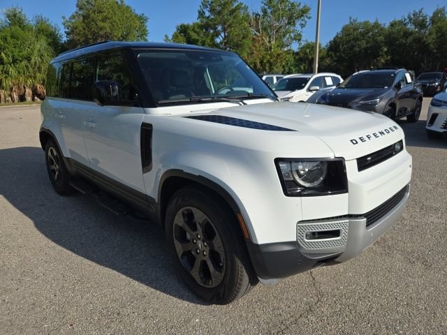 Used 2025 Land Rover Defender 110 S AWD/4WD image 7