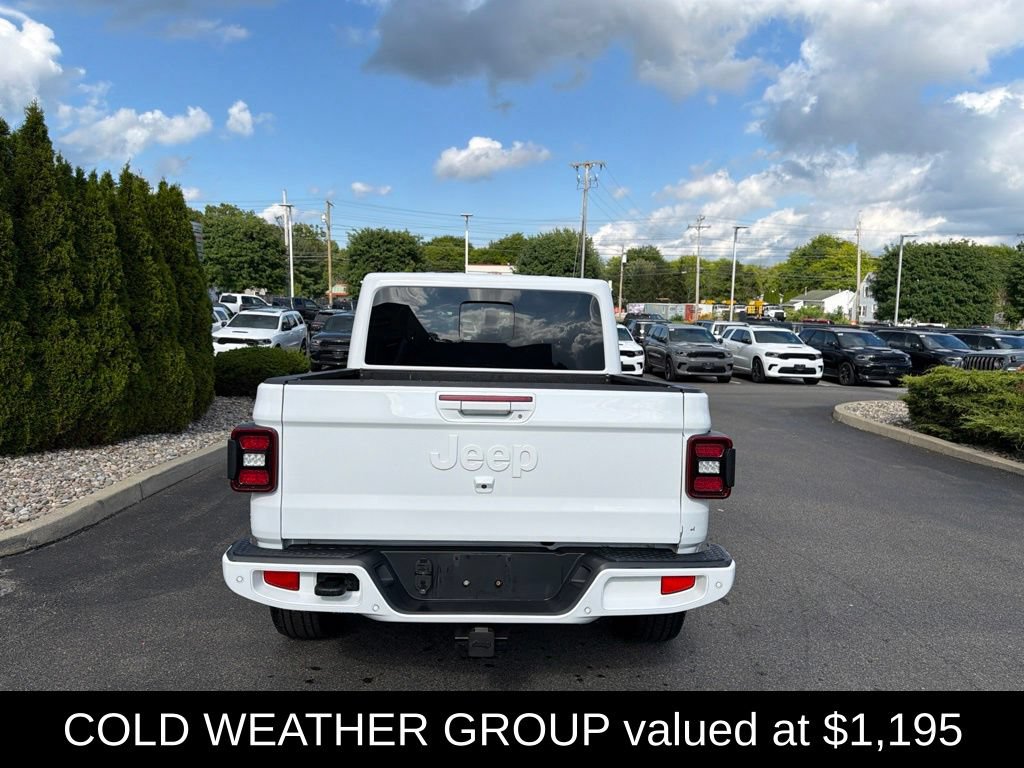 Used 2022 Jeep Gladiator Overland AWD/4WD image 5